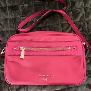 Michael Kors JetSet Charm Pink Crossbody Bag